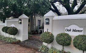 Cafe Felix & Old Oak Manor